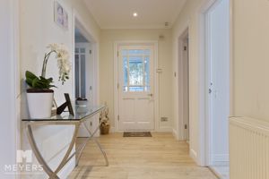 Entrance Hall 2- click for photo gallery
